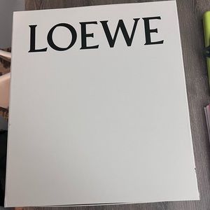 COPY - LARGE GENUINE LOEWE GIFT BOX